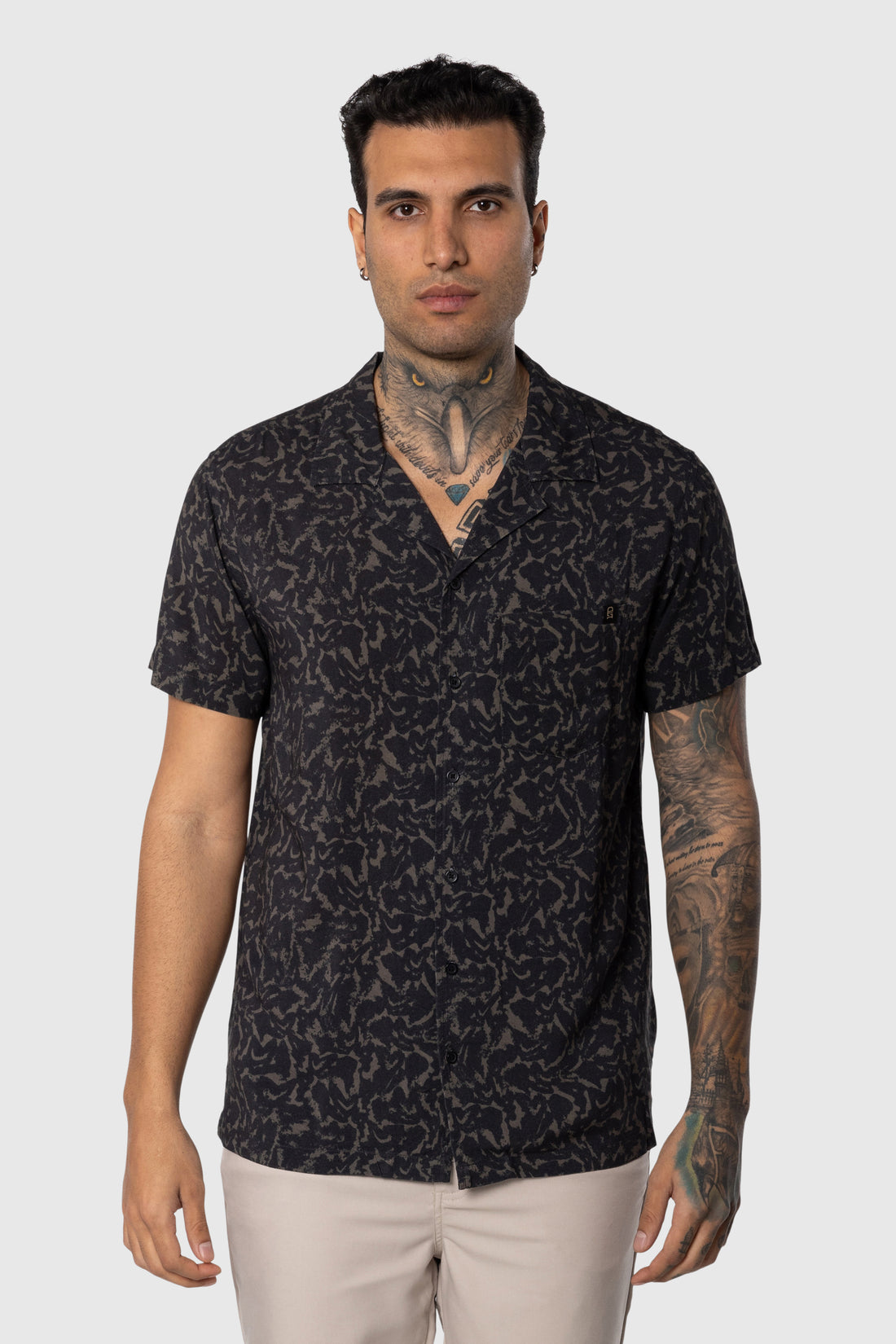 Vice Button Up