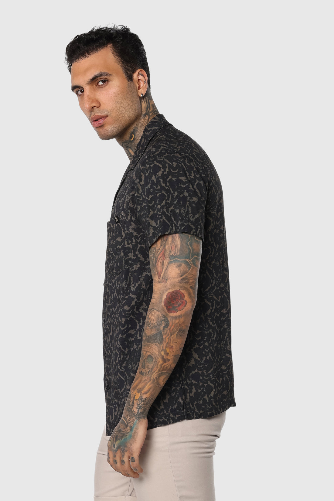 Vice Button Up