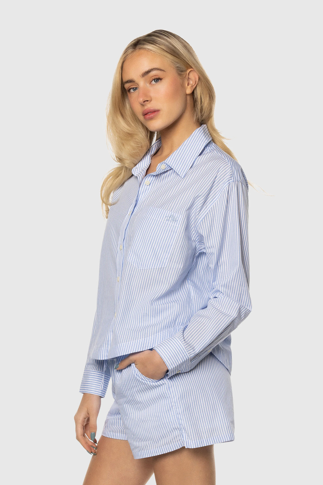 Metlife Button Up Daily Button Up | TEAMLTD